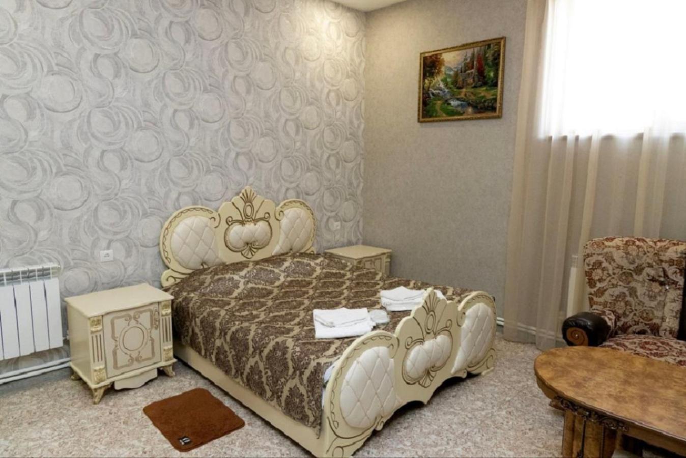 Noyemburg Hotel Noyemberyan Extérieur photo